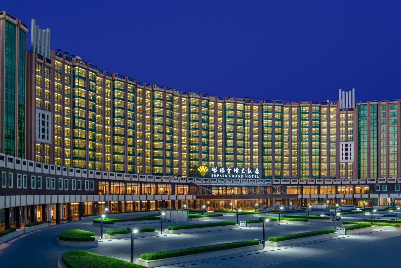 Empark Grand Hotel Beijing Exterior foto